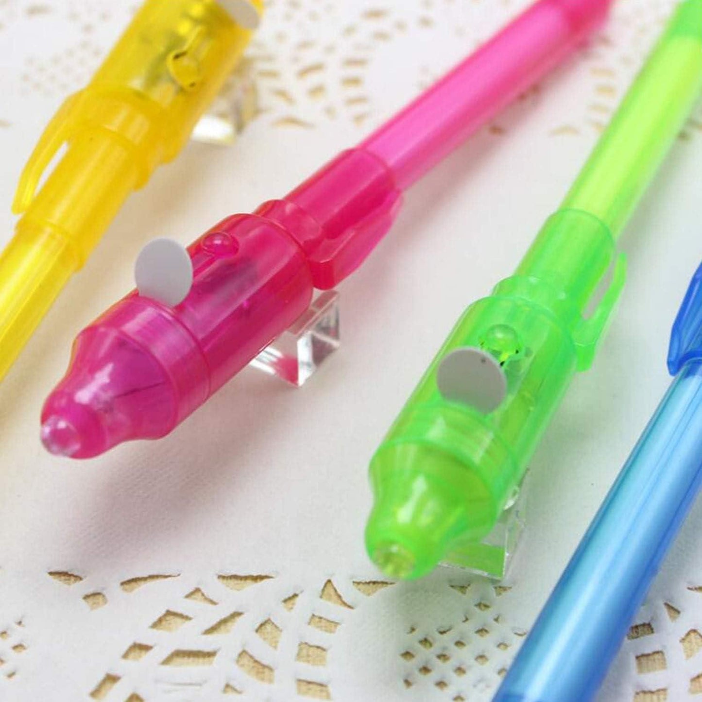 💥Magic Spy Pen with UV Light for Kids🥰 (Pack Of 6) With 50% OFF🔥